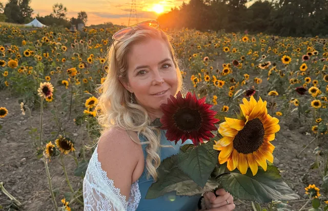 Kelly Nichole / LMT & Author